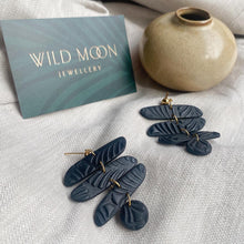 Load image into Gallery viewer, Desert Palm - Drop Earrings
